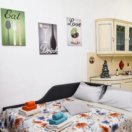 Made In Tatil Evi Napoli