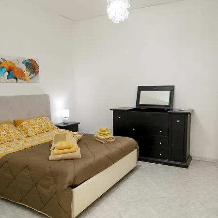 Made In Tatil Evi Napoli